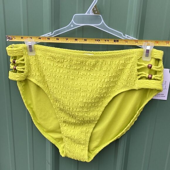 Women's Crinkle Bikini Bottoms with Bead Accents Swimsuit Bathing Suit Size 1X - Picture 3 of 8